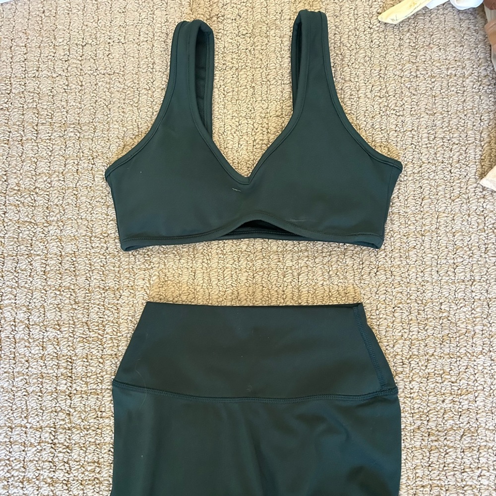 Crop shop boutique set